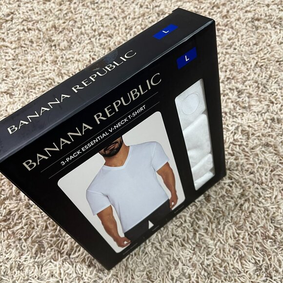 Banana Republic Men's V-Neck Tee T-Shirt White 3-Pack, Size Large (New) - Picture 7 of 7